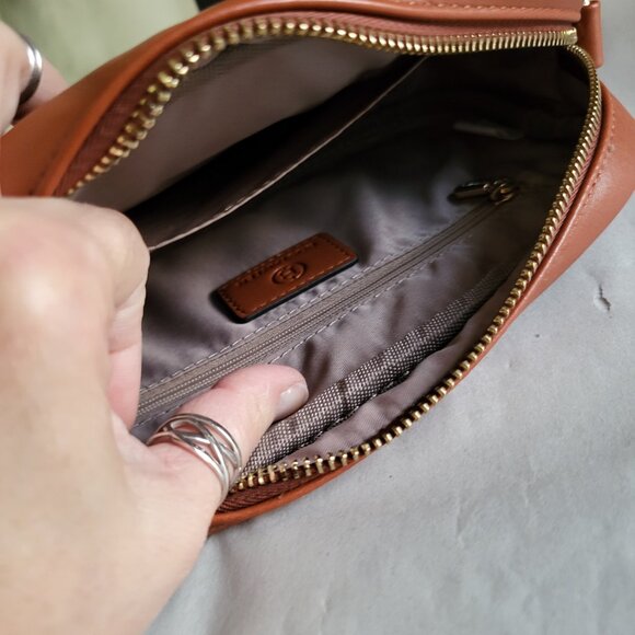 NWOT BOSTANTEN CROSSBODY BAG WITH EMBROIDERED GUITAR ADJUSTABLE STRAP - Picture 9 of 10